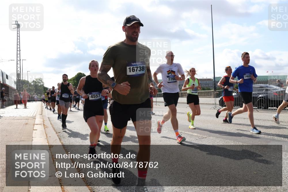 29.06.2025 - hella hamburg halbmarathon Lena Gebhardt http://msf.ph/oto/8478762 29.06.2025 09:56:03 Lombardsbrücke 1257, 4557, 29, 16738, 2260, 18869, 1462, 1061, 1143, 1216, 1257, 1267, 1461, 1499, 1502, 1507, 1592, 1630, 1689, 2083, 2250, 2260, 2284, 2504, 2706, 2708, 2718, 2818, 2864, 2884, 3060, 3213, 3399, 3543, 3654, 3692, 3945, 3985, 4033, 4077, 4088, 4127, 4324, 4345, 4346, 4557, 4601, 4847, 4890, 5116, 5421, 5607, 6009, 6054, 6115, 6134, 6168, 6421, 6481, 6691, 6994, 7056, 7100, 7178, 7224, 7269, 7332, 7943, 8335, 8514, 8968, 8989, 9246, 9537, 10596 meine-sportfotos.de