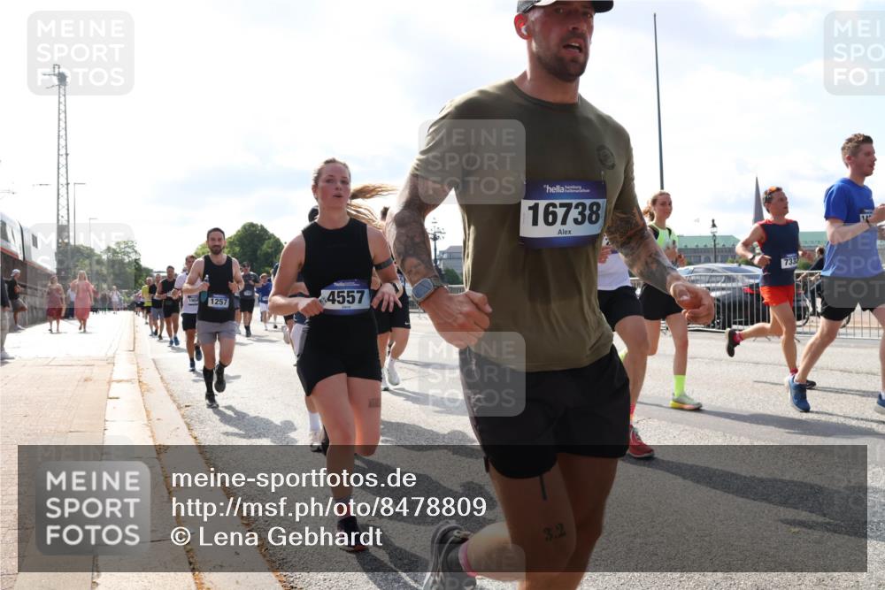 29.06.2025 - hella hamburg halbmarathon Lena Gebhardt http://msf.ph/oto/8478809 29.06.2025 09:56:03 Lombardsbrücke 1257, 4557, 3, 2, 16738, 7332, 1061, 1143, 1216, 1257, 1267, 1461, 1499, 1502, 1507, 1592, 1630, 1689, 2083, 2250, 2260, 2284, 2504, 2706, 2708, 2718, 2818, 2864, 2884, 3060, 3213, 3399, 3543, 3654, 3692, 3945, 3985, 4033, 4077, 4088, 4127, 4324, 4345, 4346, 4557, 4601, 4847, 4890, 5116, 5421, 5607, 6009, 6054, 6115, 6134, 6168, 6421, 6481, 6691, 6994, 7056, 7100, 7178, 7224, 7269, 7332, 7943, 8335, 8514, 8968, 8989, 9246, 9537, 10596 meine-sportfotos.de