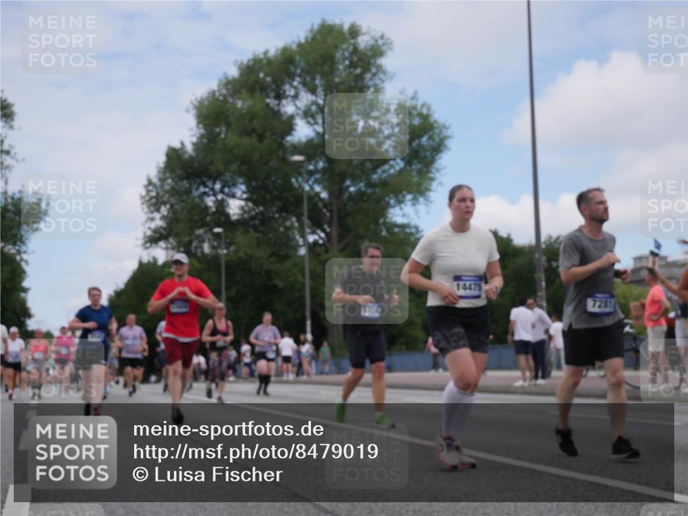 29.06.2025 - hella hamburg halbmarathon Luisa Fischer http://msf.ph/oto/8479019 29.06.2025 11:20:55 Kennedybrücke 14475, 7281, 2605, 2938, 3143, 3960, 4125, 5136, 6508, 6661, 7180, 7281, 8791, 9533 meine-sportfotos.de
