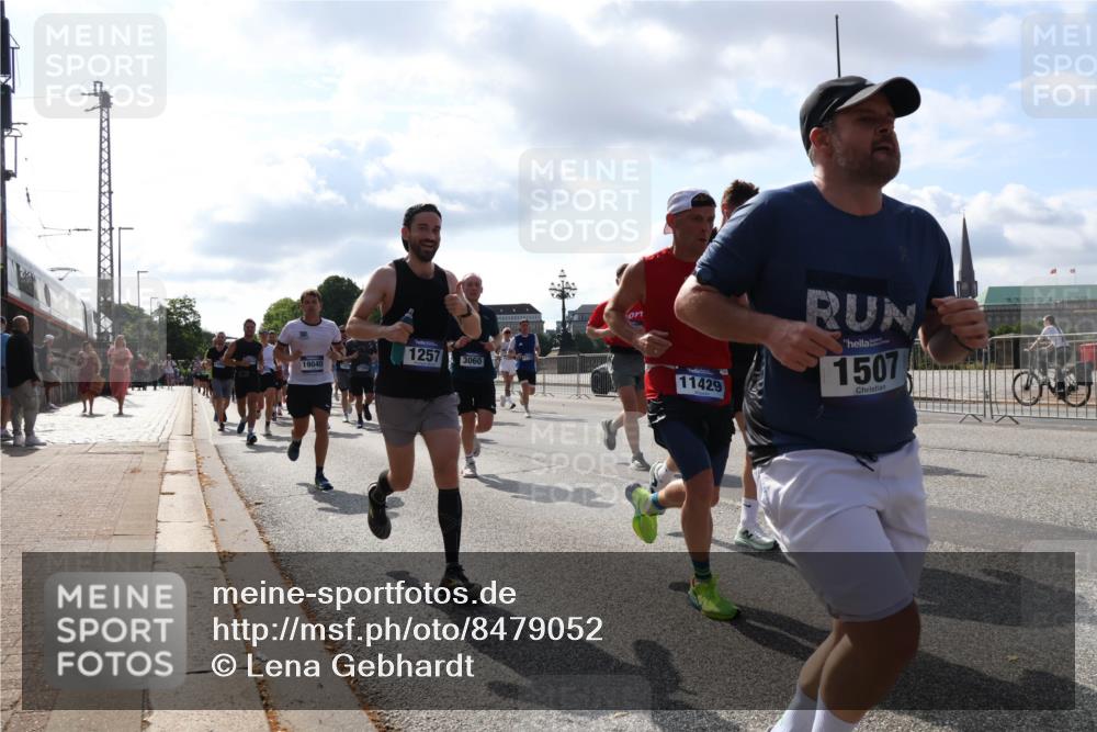 29.06.2025 - hella hamburg halbmarathon Lena Gebhardt http://msf.ph/oto/8479052 29.06.2025 09:56:04 Lombardsbrücke 19040, 1257, 3060, 11429, 1507, 1061, 1143, 1216, 1257, 1267, 1461, 1499, 1502, 1507, 1592, 1630, 1689, 2083, 2250, 2260, 2284, 2504, 2706, 2708, 2718, 2818, 2864, 2884, 3060, 3213, 3399, 3543, 3654, 3692, 3945, 4033, 4077, 4088, 4127, 4324, 4345, 4346, 4557, 4601, 4847, 4890, 5116, 5421, 5600, 5607, 6009, 6115, 6134, 6168, 6421, 6481, 6691, 6994, 7056, 7100, 7178, 7224, 7269, 7332, 7943, 8335, 8514, 8968, 8989, 9246, 9537, 10596 meine-sportfotos.de