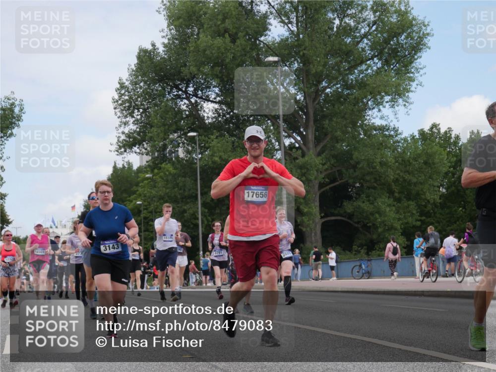 29.06.2025 - hella hamburg halbmarathon Luisa Fischer http://msf.ph/oto/8479083 29.06.2025 11:20:56 Kennedybrücke 12329, 123242, 3143, 6637, 15109, 90, 8791, 17656, 2605, 2605, 2938, 3143, 3739, 3960, 4125, 5136, 6508, 7180, 7281, 8790, 8791, 9533 meine-sportfotos.de