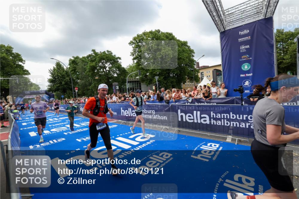 29.06.2025 - hella hamburg halbmarathon Zöllner http://msf.ph/oto/8479121 29.06.2025 11:06:28 Ziel 4532, 5396, 7888, 8578, 10100, 12837, 13203, 15963, 17638 meine-sportfotos.de