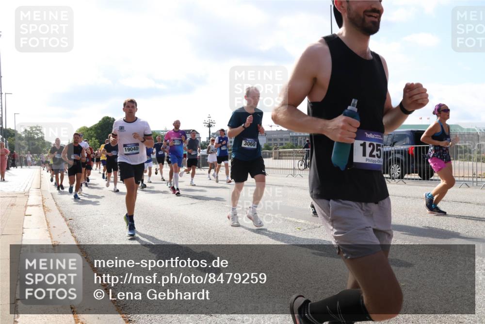 29.06.2025 - hella hamburg halbmarathon Lena Gebhardt http://msf.ph/oto/8479259 29.06.2025 09:56:05 Lombardsbrücke 45, 19040, 6115, 1712, 3060, 125, 1061, 1143, 1216, 1257, 1267, 1452, 1461, 1499, 1502, 1507, 1592, 1630, 1689, 2083, 2250, 2260, 2284, 2504, 2708, 2718, 2818, 2864, 2884, 3060, 3399, 3543, 3654, 3692, 3945, 4033, 4077, 4088, 4127, 4324, 4345, 4346, 4557, 4601, 5116, 5421, 5482, 5600, 5607, 6009, 6115, 6134, 6168, 6481, 6691, 6994, 7056, 7100, 7178, 7224, 7269, 7332, 7583, 7943, 8335, 8514, 8968, 8989, 8996, 9246, 9537, 10596 meine-sportfotos.de