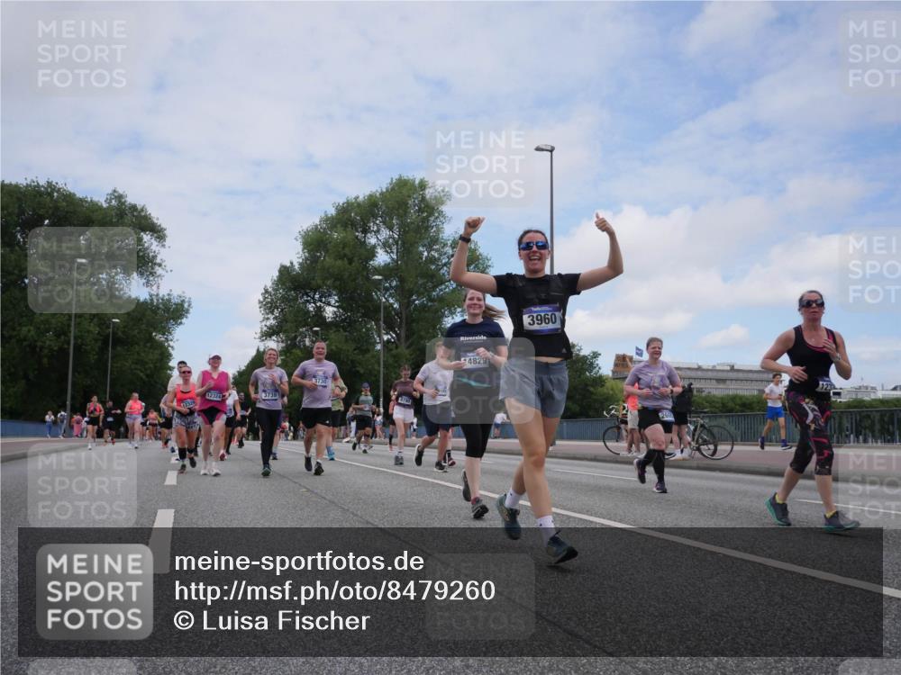 29.06.2025 - hella hamburg halbmarathon Luisa Fischer http://msf.ph/oto/8479260 29.06.2025 11:21:01 Kennedybrücke 12324, 3739, 12329, 3730, 8790, 3960, 4829, 2605, 123, 2605, 3143, 3739, 3960, 4474, 5136, 6666, 6688, 8790, 8791, 10113 meine-sportfotos.de
