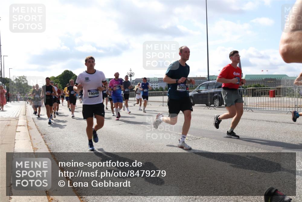 29.06.2025 - hella hamburg halbmarathon Lena Gebhardt http://msf.ph/oto/8479279 29.06.2025 09:56:05 Lombardsbrücke 115, 17131, 19040, 17127, 3060, 1061, 1143, 1216, 1257, 1267, 1452, 1461, 1499, 1502, 1507, 1592, 1630, 1689, 2083, 2250, 2260, 2284, 2504, 2708, 2718, 2818, 2864, 2884, 3060, 3399, 3543, 3654, 3692, 3945, 4033, 4077, 4088, 4127, 4324, 4345, 4346, 4557, 4601, 5116, 5421, 5482, 5600, 5607, 6009, 6115, 6134, 6168, 6481, 6691, 6994, 7056, 7100, 7178, 7224, 7269, 7332, 7583, 7943, 8335, 8514, 8968, 8989, 8996, 9246, 9537, 10596 meine-sportfotos.de