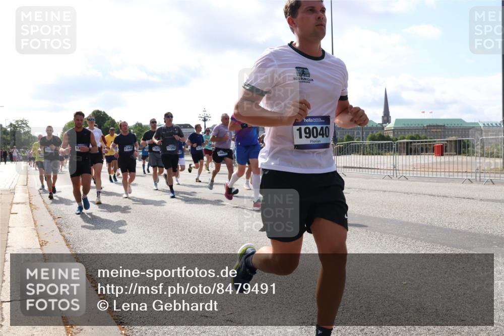 29.06.2025 - hella hamburg halbmarathon Lena Gebhardt http://msf.ph/oto/8479491 29.06.2025 09:56:06 Lombardsbrücke 11645, 13875, 17282, 1662, 19040, 1061, 1143, 1216, 1257, 1267, 1452, 1461, 1499, 1502, 1507, 1592, 1630, 1689, 2083, 2250, 2260, 2284, 2504, 2708, 2718, 2818, 2864, 2884, 3060, 3399, 3543, 3654, 3692, 3945, 4033, 4077, 4127, 4324, 4345, 4346, 4557, 4601, 5116, 5421, 5482, 5600, 5607, 6009, 6115, 6134, 6168, 6481, 6691, 6994, 7056, 7100, 7178, 7224, 7269, 7332, 7583, 7943, 8335, 8514, 8968, 8989, 8996, 9246, 9537, 10596 meine-sportfotos.de