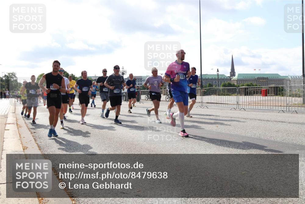 29.06.2025 - hella hamburg halbmarathon Lena Gebhardt http://msf.ph/oto/8479638 29.06.2025 09:56:06 Lombardsbrücke 15899, 11645, 13879, 15157, 17282, 115, 17127, 1061, 1143, 1216, 1257, 1267, 1452, 1461, 1499, 1502, 1507, 1592, 1630, 1689, 2083, 2250, 2260, 2284, 2504, 2708, 2718, 2818, 2864, 2884, 3060, 3399, 3543, 3654, 3692, 3945, 4033, 4077, 4127, 4324, 4345, 4346, 4557, 4601, 5116, 5421, 5482, 5600, 5607, 6009, 6115, 6134, 6168, 6481, 6691, 6994, 7056, 7100, 7178, 7224, 7269, 7332, 7583, 7943, 8335, 8514, 8968, 8989, 8996, 9246, 9537, 10596 meine-sportfotos.de