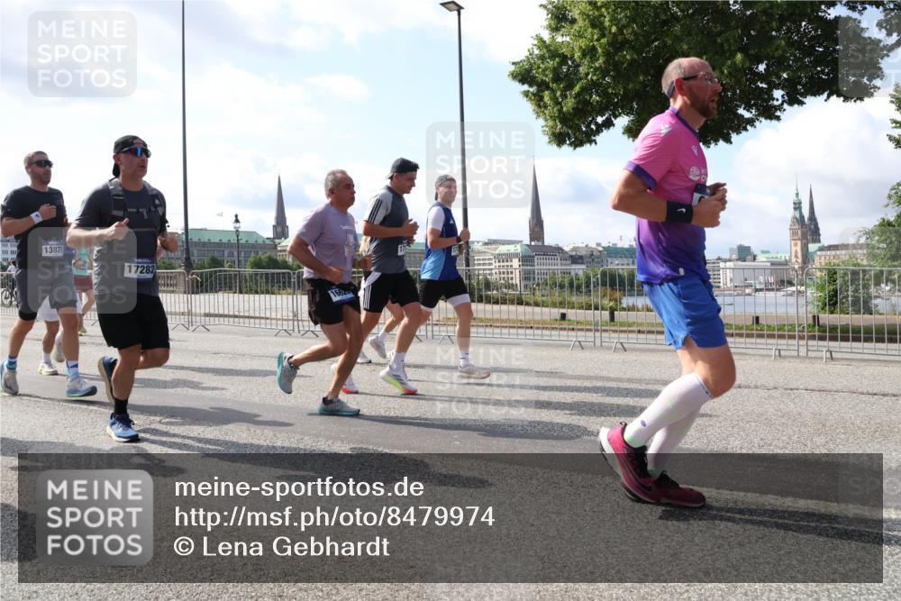 29.06.2025 - hella hamburg halbmarathon Lena Gebhardt http://msf.ph/oto/8479974 29.06.2025 09:56:08 Lombardsbrücke 13875, 17282, 1662, 1061, 1143, 1216, 1257, 1267, 1452, 1461, 1499, 1502, 1507, 1592, 1630, 1689, 2083, 2250, 2260, 2284, 2504, 2818, 2864, 2884, 3060, 3399, 3543, 3654, 3692, 3945, 4033, 4077, 4127, 4324, 4345, 4346, 4557, 4601, 5116, 5482, 5600, 5607, 6009, 6115, 6134, 6168, 6481, 6511, 6512, 6994, 7056, 7100, 7178, 7224, 7269, 7332, 7583, 7943, 8335, 8514, 8968, 8989, 8996, 9246, 9537, 10596 meine-sportfotos.de