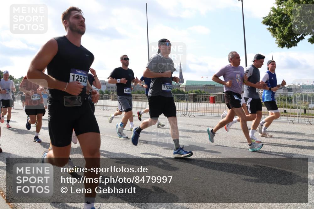 29.06.2025 - hella hamburg halbmarathon Lena Gebhardt http://msf.ph/oto/8479997 29.06.2025 09:56:08 Lombardsbrücke 16149, 12523, 17282, 17, 13875, 1061, 1143, 1216, 1257, 1267, 1452, 1461, 1499, 1502, 1507, 1592, 1630, 1689, 2083, 2250, 2260, 2284, 2504, 2818, 2864, 2884, 3060, 3399, 3543, 3654, 3692, 3945, 4033, 4077, 4127, 4324, 4345, 4346, 4557, 4601, 5116, 5482, 5600, 5607, 6009, 6115, 6134, 6168, 6481, 6511, 6512, 6994, 7056, 7100, 7178, 7224, 7269, 7332, 7583, 7943, 8335, 8514, 8968, 8989, 8996, 9246, 9537, 10596 meine-sportfotos.de