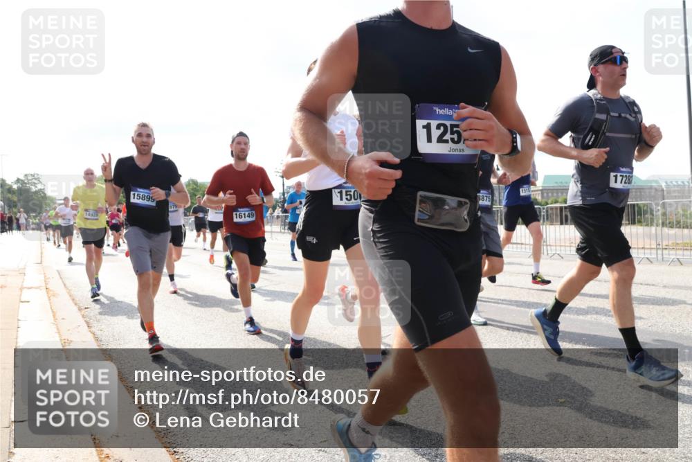 29.06.2025 - hella hamburg halbmarathon Lena Gebhardt http://msf.ph/oto/8480057 29.06.2025 09:56:08 Lombardsbrücke 14928, 15899, 875, 16149, 150, 125, 8875, 1515, 17282, 1061, 1143, 1216, 1257, 1267, 1452, 1461, 1499, 1502, 1507, 1592, 1630, 1689, 2083, 2250, 2260, 2284, 2504, 2818, 2864, 2884, 3060, 3399, 3543, 3654, 3692, 3945, 4033, 4077, 4127, 4324, 4345, 4346, 4557, 4601, 5116, 5482, 5600, 5607, 6009, 6115, 6134, 6168, 6481, 6511, 6512, 6994, 7056, 7100, 7178, 7224, 7269, 7332, 7583, 7943, 8335, 8514, 8968, 8989, 8996, 9246, 9537, 10596 meine-sportfotos.de