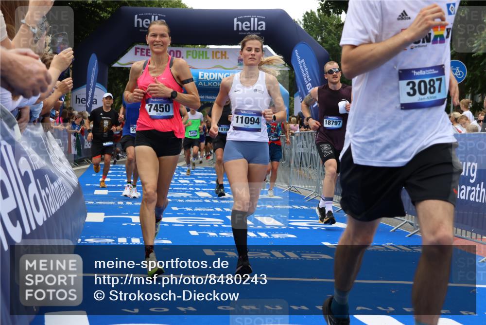 29.06.2025 - hella hamburg halbmarathon Strokosch-Dieckow http://msf.ph/oto/8480243 29.06.2025 10:46:11 Ziel 1569, 1759, 2048, 2590, 2707, 3056, 3087, 4949, 6388, 7450, 7961, 9497, 9585, 10796, 11094, 11125, 13630, 14200, 14262, 16136, 16466, 16475, 17190, 18702, 18797 meine-sportfotos.de