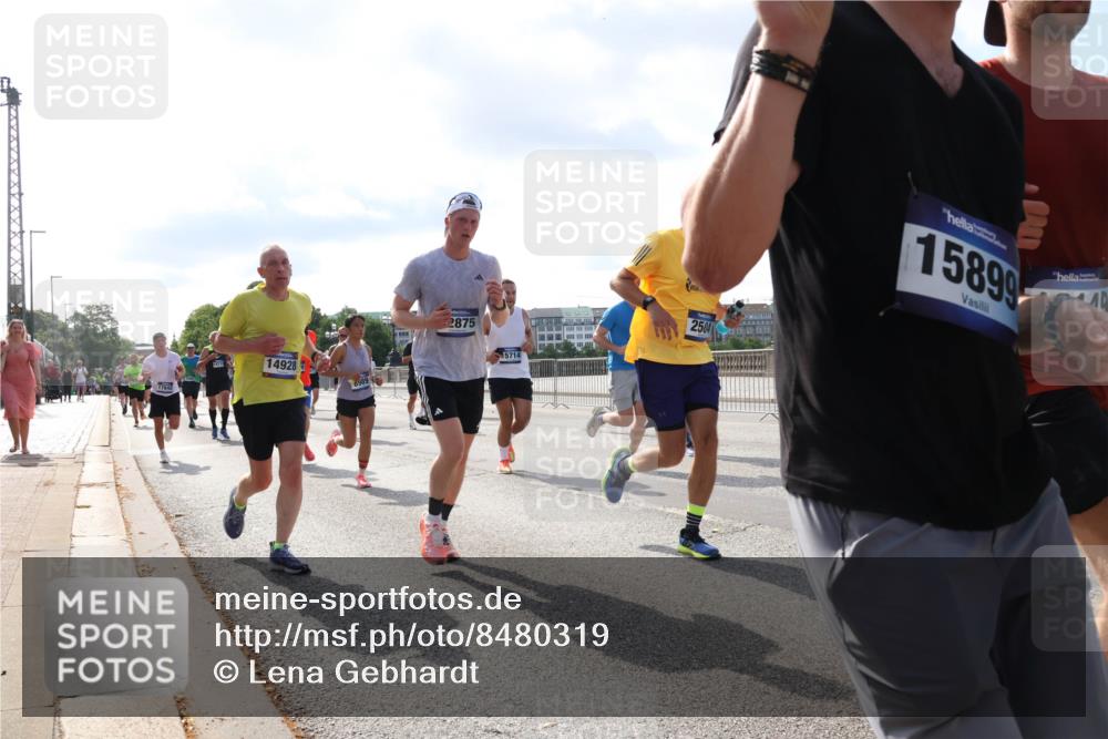 29.06.2025 - hella hamburg halbmarathon Lena Gebhardt http://msf.ph/oto/8480319 29.06.2025 09:56:09 Lombardsbrücke 17842, 14928, 2875, 5714, 250, 15899, 1061, 1143, 1216, 1257, 1267, 1452, 1461, 1499, 1502, 1507, 1592, 1630, 1689, 2083, 2250, 2260, 2284, 2504, 2818, 2864, 2884, 3060, 3256, 3399, 3543, 3654, 3692, 3945, 4033, 4077, 4127, 4324, 4345, 4346, 4557, 4601, 5116, 5482, 5600, 5607, 5978, 6115, 6134, 6168, 6481, 6511, 6512, 6994, 7056, 7100, 7178, 7224, 7269, 7332, 7583, 7943, 8335, 8514, 8968, 8989, 8996, 9246, 9537, 10596 meine-sportfotos.de