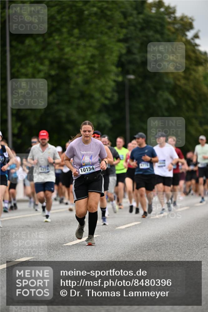 29.06.2025 - hella hamburg halbmarathon Dr. Thomas Lammeyer http://msf.ph/oto/8480396 29.06.2025 11:05:27 Kennedybrücke 1261, 1913, 2239, 2255, 2371, 2517, 2607, 2758, 2791, 2799, 2876, 2939, 3489, 4175, 4176, 4344, 4440, 4911, 4926, 5189, 5956, 6197, 6503, 6538, 6774, 7288, 7738, 7813, 8129, 8130, 8132, 8797, 9184, 9498, 9609, 9733, 10117, 10118, 10154, 10290, 10761, 10773, 10774, 10878 meine-sportfotos.de