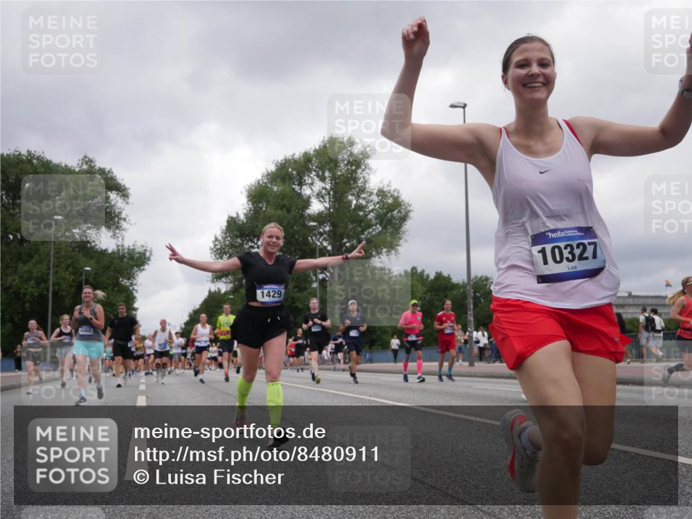 29.06.2025 - hella hamburg halbmarathon Luisa Fischer http://msf.ph/oto/8480911 29.06.2025 10:49:54 Kennedybrücke 6068, 1429, 10327, 1033, 1429, 1867, 1868, 1924, 2423, 2773, 2813, 3410, 4306, 4317, 5769, 5770, 6392, 8486, 9120, 9121, 9337, 9445, 10327, 10329 meine-sportfotos.de