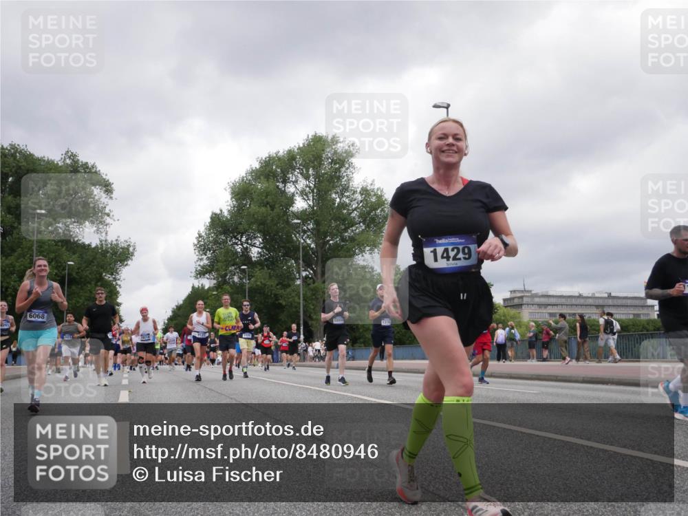 29.06.2025 - hella hamburg halbmarathon Luisa Fischer http://msf.ph/oto/8480946 29.06.2025 10:49:55 Kennedybrücke 891, 6068, 14337, 18214, 9121, 18950, 1319, 1429, 1033, 1429, 1924, 2423, 2773, 2813, 3410, 4306, 4317, 5635, 5769, 5770, 6392, 8010, 8486, 9120, 9121, 9337, 9426, 9445, 10329 meine-sportfotos.de