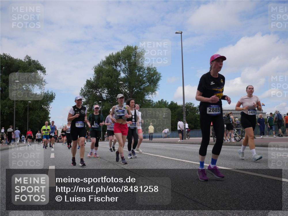 29.06.2025 - hella hamburg halbmarathon Luisa Fischer http://msf.ph/oto/8481258 29.06.2025 11:22:08 Kennedybrücke 15585, 11162, 99, 365, 4519, 2885, 14287, 1872, 2386, 2387, 2885, 3656, 3894, 3899, 4519, 5137, 5217, 5674, 5900, 6504, 8166, 9401 meine-sportfotos.de