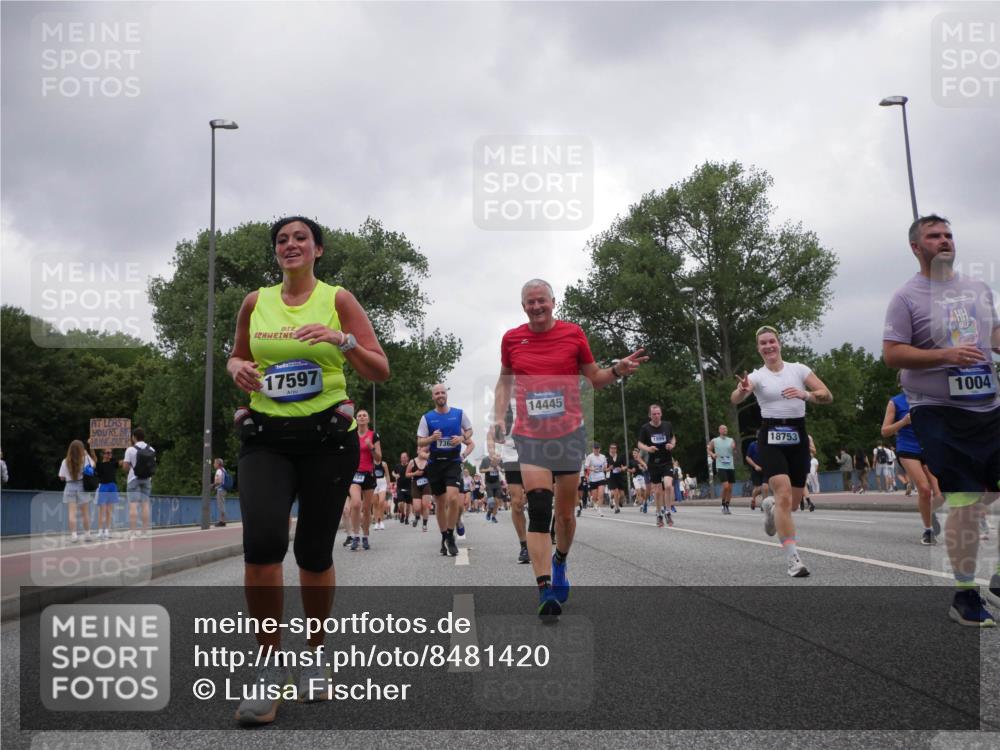 29.06.2025 - hella hamburg halbmarathon Luisa Fischer http://msf.ph/oto/8481420 29.06.2025 10:50:12 Kennedybrücke 17597, 736, 14445, 1999, 18753, 1004, 1004, 1371, 1375, 1608, 1837, 1961, 1999, 2662, 2665, 2697, 4483, 6485, 6623, 7073, 7268, 7364, 7368, 7374, 7430, 7431, 8967, 9949 meine-sportfotos.de
