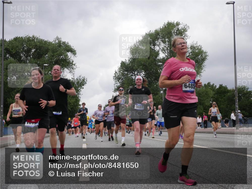 29.06.2025 - hella hamburg halbmarathon Luisa Fischer http://msf.ph/oto/8481650 29.06.2025 10:50:21 Kennedybrücke 1718, 10514, 10515, 38, 5697, 6485, 12507, 3407, 674, 1371, 1375, 1608, 1837, 1961, 2162, 2327, 2537, 3339, 3406, 3407, 4325, 5697, 6485, 6740, 6995, 7430, 7431, 7960, 8131, 8541, 8967, 9557, 10514, 10515, 10591 meine-sportfotos.de