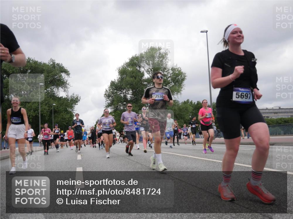 29.06.2025 - hella hamburg halbmarathon Luisa Fischer http://msf.ph/oto/8481724 29.06.2025 10:50:23 Kennedybrücke 17031, 13449, 1051, 10591, 2507, 2538, 3407, 327, 5697, 1371, 1608, 1961, 2162, 2327, 2537, 2556, 3277, 3339, 3406, 3407, 3823, 4325, 5697, 6485, 6740, 6995, 7827, 7960, 8131, 8541, 8967, 9557, 10514, 10515, 10591 meine-sportfotos.de