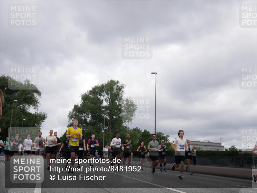 29.06.2025 - hella hamburg halbmarathon Luisa Fischer http://msf.ph/oto/8481952 29.06.2025 10:50:29 Kennedybrücke 8131, 699, 1555, 2162, 2537, 2556, 3277, 3339, 3406, 3407, 3823, 4325, 5895, 6995, 7827, 7960, 8131, 8541, 9092, 9557, 10511, 10591 meine-sportfotos.de