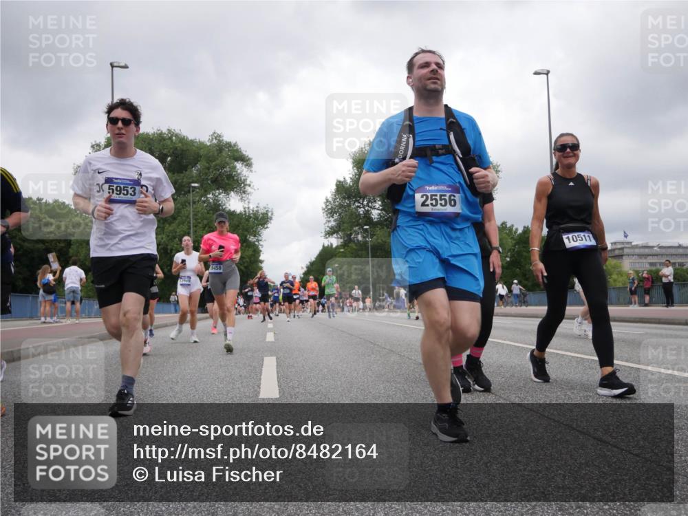 29.06.2025 - hella hamburg halbmarathon Luisa Fischer http://msf.ph/oto/8482164 29.06.2025 10:50:34 Kennedybrücke 5953, 8458, 2556, 10511, 1555, 1593, 2556, 2981, 3277, 3823, 4325, 5895, 7827, 9092, 10511 meine-sportfotos.de