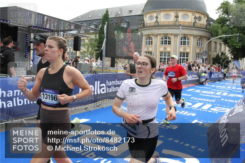 29.06.2025 - hella hamburg halbmarathon Michael Strokosch http://msf.ph/oto/8482173 29.06.2025 10:42:09 Ziel 1441, 5682, 6593, 10216, 11417, 12098, 12292, 13196, 15846, 16677, 17864, 18920, 19046 meine-sportfotos.de