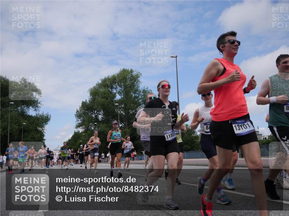 29.06.2025 - hella hamburg halbmarathon Luisa Fischer http://msf.ph/oto/8482374 29.06.2025 11:22:48 Kennedybrücke 3621, 3622, 18647, 18826, 17157, 462, 11557, 8, 13101, 2462, 2682, 2687, 3150, 3521, 3522, 4861, 8444, 8445, 8658, 9665, 9671, 10284, 10321, 10399, 10864 meine-sportfotos.de