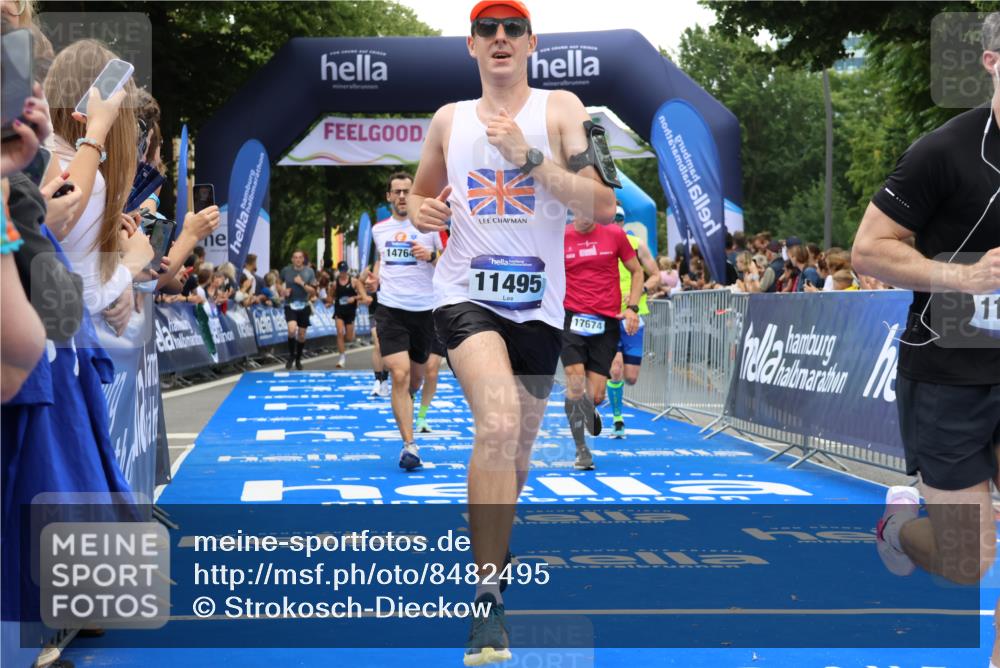 29.06.2025 - hella hamburg halbmarathon Strokosch-Dieckow http://msf.ph/oto/8482495 29.06.2025 10:45:38 Ziel 2138, 2415, 4854, 5047, 5623, 6071, 6711, 8374, 8668, 11291, 11495, 12154, 13975, 14374, 14764, 15666, 16617, 17332, 17674, 17835, 18862, 18878 meine-sportfotos.de