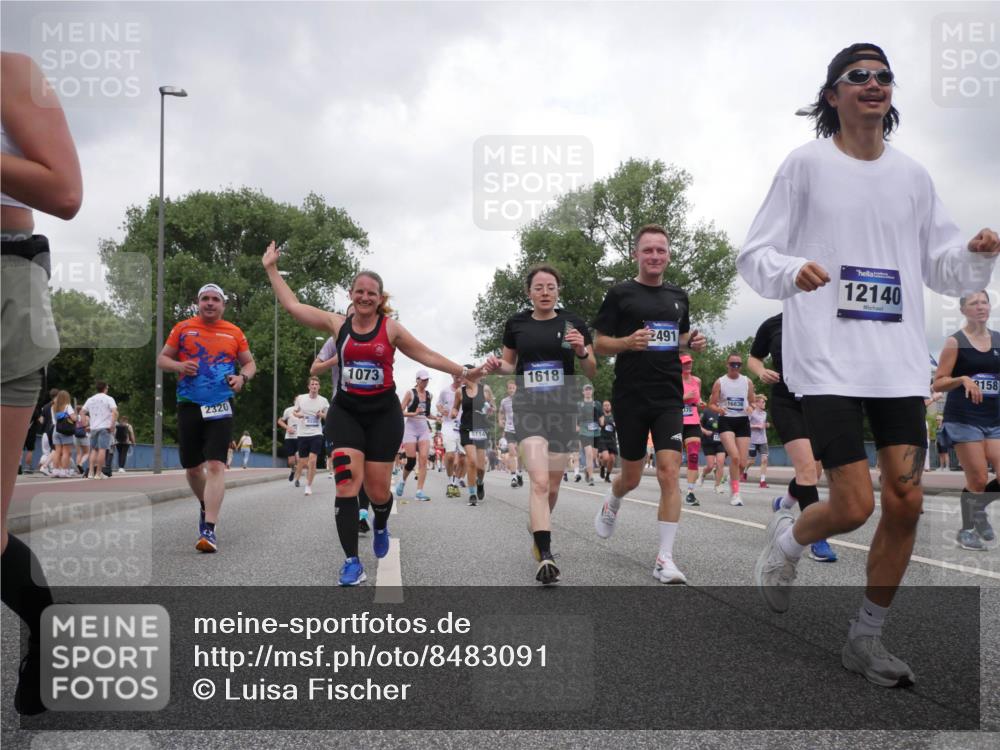 29.06.2025 - hella hamburg halbmarathon Luisa Fischer http://msf.ph/oto/8483091 29.06.2025 10:51:01 Kennedybrücke 2320, 1073, 5114, 1618, 491, 70, 12140, 3158, 1073, 1430, 1523, 1618, 2320, 2491, 3679, 4239, 5796, 7240, 8105, 8158, 8270, 10658 meine-sportfotos.de