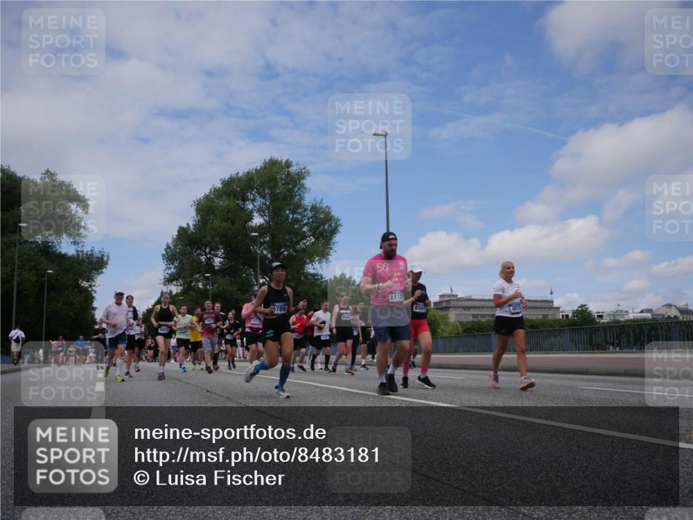 29.06.2025 - hella hamburg halbmarathon Luisa Fischer http://msf.ph/oto/8483181 29.06.2025 11:23:12 Kennedybrücke 16813, 14774, 5789, 56, 11137, 8507, 4515, 2947, 3217, 4515, 5792, 6262, 6263, 6789, 8032, 8080, 8081, 8507, 9046, 9053, 9266, 9919 meine-sportfotos.de