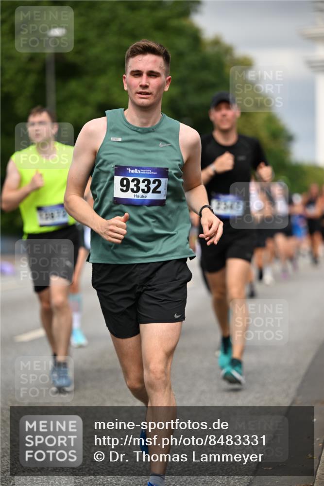 29.06.2025 - hella hamburg halbmarathon Dr. Thomas Lammeyer http://msf.ph/oto/8483331 29.06.2025 10:20:43 Kennedybrücke 1240, 1244, 1602, 1825, 2347, 2912, 3023, 3030, 3088, 3134, 3156, 3176, 3484, 3648, 3687, 5036, 6024, 6742, 7257, 7358, 7360, 7376, 7792, 7924, 7928, 8263, 8317, 8619, 8707, 8847, 8857, 9091, 9208, 9332, 9492, 9664, 9676, 9891, 10076, 10165, 10320, 10391, 10575, 10926, 11236, 11335, 11344, 11345, 11410, 11428 meine-sportfotos.de