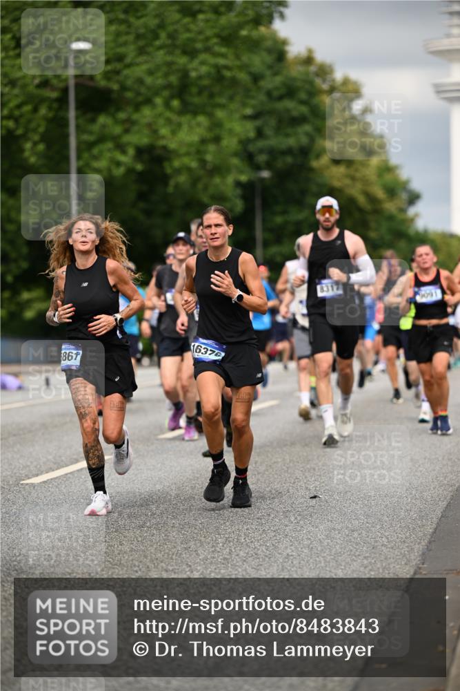 29.06.2025 - hella hamburg halbmarathon Dr. Thomas Lammeyer http://msf.ph/oto/8483843 29.06.2025 10:20:47 Kennedybrücke 1117, 1240, 1602, 1825, 2347, 2912, 3023, 3030, 3088, 3134, 3156, 3450, 3484, 3687, 5036, 5037, 6024, 6742, 7257, 7358, 7360, 7376, 7792, 7924, 7928, 8263, 8317, 8619, 8847, 8857, 9091, 9208, 9332, 9492, 9664, 9675, 9676, 9891, 10076, 10165, 10314, 10317, 10320, 10391, 10575, 10926, 11236, 11335, 11410, 11428 meine-sportfotos.de