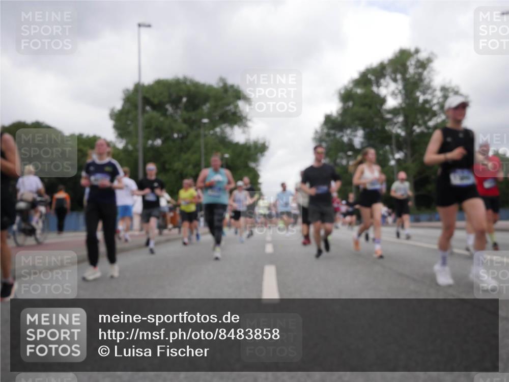 29.06.2025 - hella hamburg halbmarathon Luisa Fischer http://msf.ph/oto/8483858 29.06.2025 10:51:23 Kennedybrücke 1045, 1645, 2148, 2195, 2418, 2994, 3468, 3504, 3933, 4037, 4588, 5886, 7412, 8310, 8948, 9018 meine-sportfotos.de