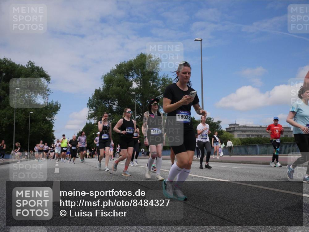 29.06.2025 - hella hamburg halbmarathon Luisa Fischer http://msf.ph/oto/8484327 29.06.2025 11:23:46 Kennedybrücke 4386, 4475, 1107, 18023, 3129, 1107, 1282, 1582, 1739, 2004, 2873, 3129, 4165, 4386, 4475, 4619, 4620, 5183, 5188, 6170, 6265, 6656, 9595 meine-sportfotos.de