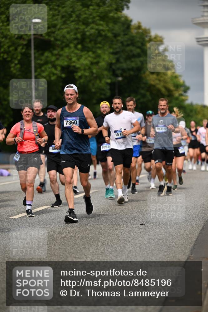 29.06.2025 - hella hamburg halbmarathon Dr. Thomas Lammeyer http://msf.ph/oto/8485196 29.06.2025 10:20:57 Kennedybrücke 1117, 1240, 1403, 1602, 1825, 2347, 3023, 3088, 3450, 3622, 5037, 6328, 6488, 6941, 6948, 7257, 7345, 7360, 7376, 7924, 7928, 8317, 8513, 8619, 8983, 9091, 9208, 9492, 9664, 9675, 9676, 10165, 10314, 10317, 10320, 10377, 10391, 10926, 11335, 11410 meine-sportfotos.de