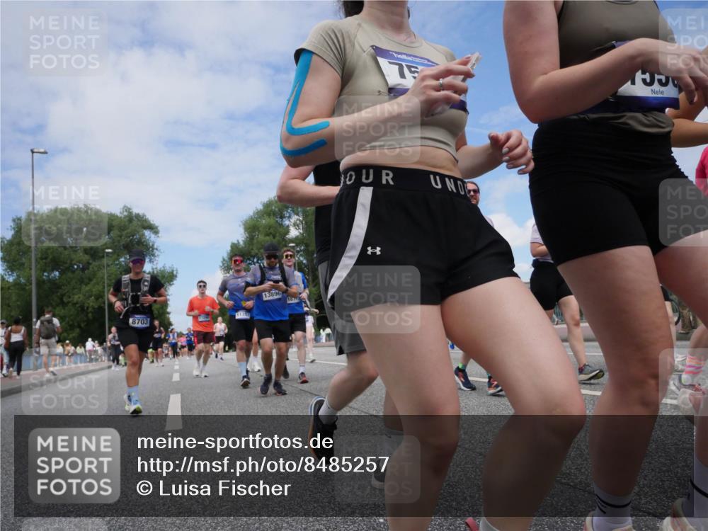 29.06.2025 - hella hamburg halbmarathon Luisa Fischer http://msf.ph/oto/8485257 29.06.2025 11:24:15 Kennedybrücke 11357, 172, 8703, 13896, 1837, 75, 1546, 5380, 5699, 5787, 6646, 7458, 7549, 7550, 7551, 7662, 8703, 9431 meine-sportfotos.de