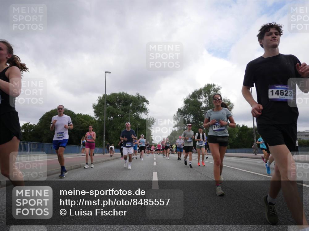 29.06.2025 - hella hamburg halbmarathon Luisa Fischer http://msf.ph/oto/8485557 29.06.2025 10:52:10 Kennedybrücke 6143, 18253, 18248, 13507, 14623, 1142, 1174, 1175, 2067, 3486, 7532, 8719 meine-sportfotos.de