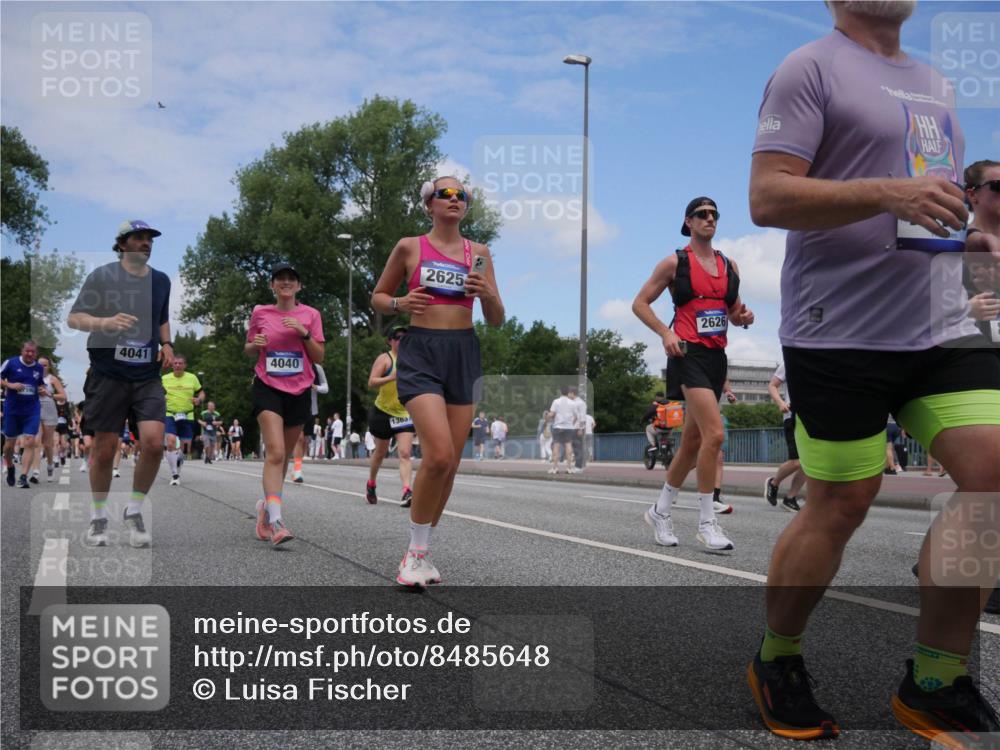 29.06.2025 - hella hamburg halbmarathon Luisa Fischer http://msf.ph/oto/8485648 29.06.2025 11:24:28 Kennedybrücke 4041, 4040, 1363, 2625, 2626, 1031, 1947, 2625, 2626, 3531, 4040, 4041, 4141, 4954, 4955, 5715, 7166, 8028 meine-sportfotos.de