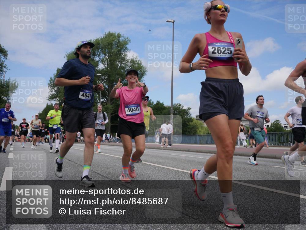 29.06.2025 - hella hamburg halbmarathon Luisa Fischer http://msf.ph/oto/8485687 29.06.2025 11:24:29 Kennedybrücke 17590, 4041, 4040, 2625, 13378, 109, 1031, 1947, 2625, 2626, 3531, 4040, 4041, 4141, 4954, 4955, 5715, 6527, 6528, 7166, 8028 meine-sportfotos.de