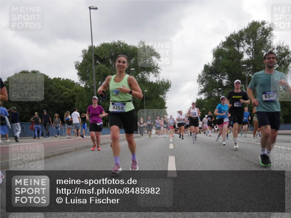 29.06.2025 - hella hamburg halbmarathon Luisa Fischer http://msf.ph/oto/8485982 29.06.2025 10:52:23 Kennedybrücke 9359, 1621, 18453, 9341, 1626, 2475, 3086, 3383, 3661, 4403, 5551, 7931, 7936, 8549, 8759, 8760, 9341, 10204, 10479 meine-sportfotos.de