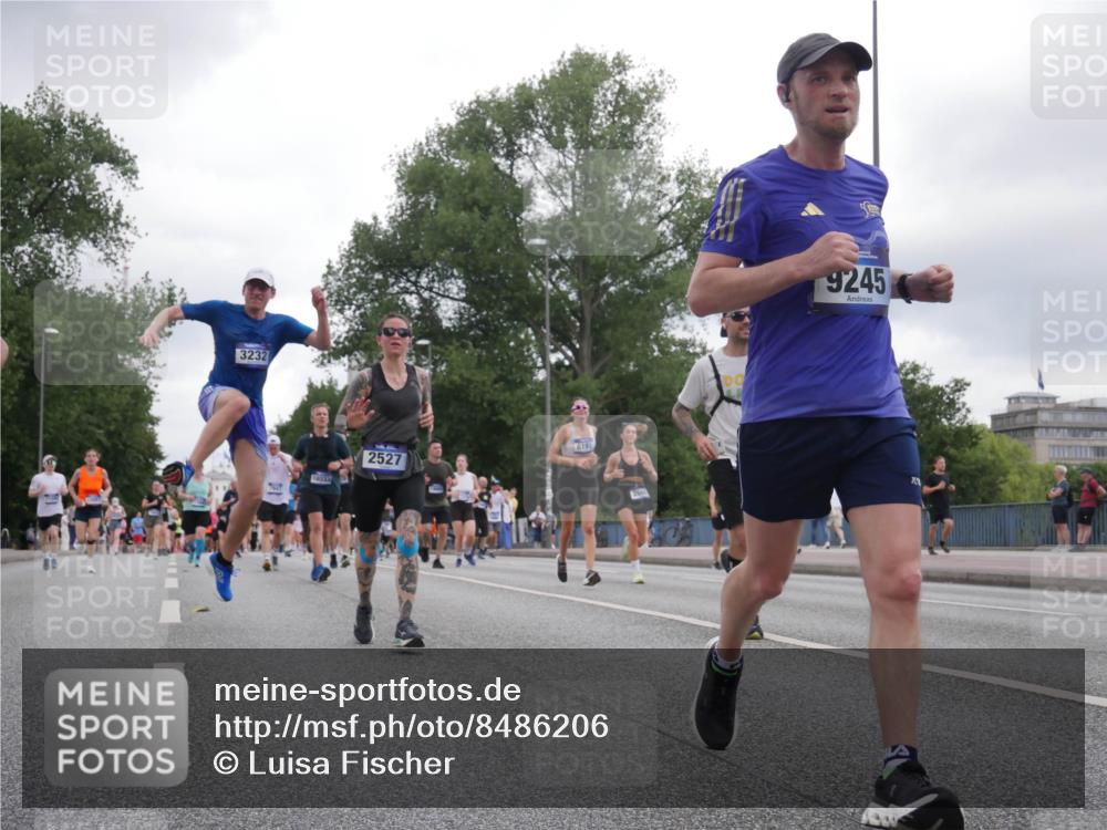 29.06.2025 - hella hamburg halbmarathon Luisa Fischer http://msf.ph/oto/8486206 29.06.2025 10:52:34 Kennedybrücke 3232, 7427, 10333, 2527, 6191, 9245, 1584, 2527, 2668, 3232, 3661, 4403, 5781, 6191, 6497, 7203, 7650, 7931, 7936, 7947, 7948, 8065, 8549, 8759, 8760, 9245, 10333, 10479 meine-sportfotos.de