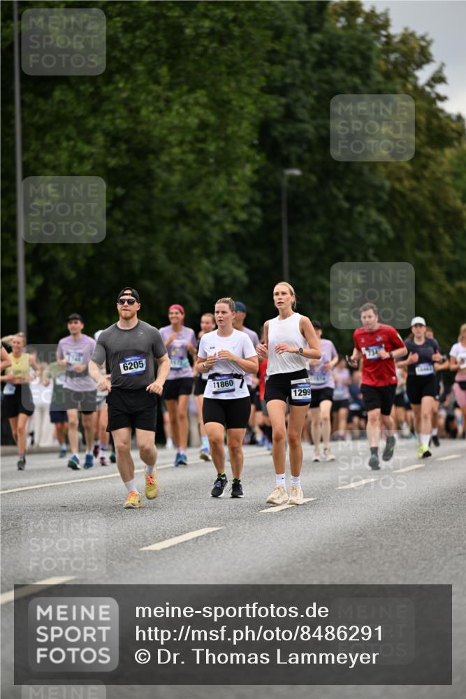 29.06.2025 - hella hamburg halbmarathon Dr. Thomas Lammeyer http://msf.ph/oto/8486291 29.06.2025 11:06:23 Kennedybrücke 1225, 1251, 1652, 1746, 3395, 3501, 3799, 4279, 4513, 4639, 5342, 5618, 6205, 6267, 6823, 6963, 7024, 7072, 7342, 7424, 7885, 7974, 8485, 8919, 9235, 9336, 9580, 11001, 11051, 11280 meine-sportfotos.de