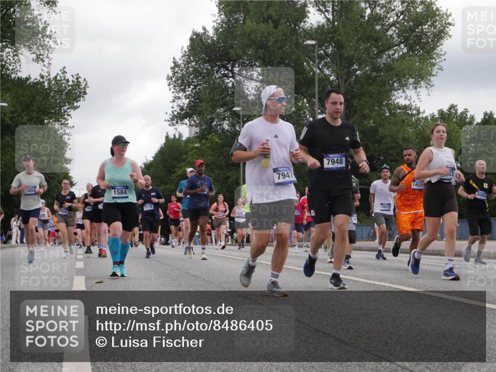 29.06.2025 - hella hamburg halbmarathon Luisa Fischer http://msf.ph/oto/8486405 29.06.2025 10:52:40 Kennedybrücke 7650, 0656, 1796, 10, 1584, 5118, 5771, 7947, 7948, 141, 16512, 14529, 03, 8065, 1167, 1584, 2668, 3253, 4769, 5118, 5781, 6191, 7203, 7650, 7947, 7948, 8065, 10130, 10333, 10654 meine-sportfotos.de