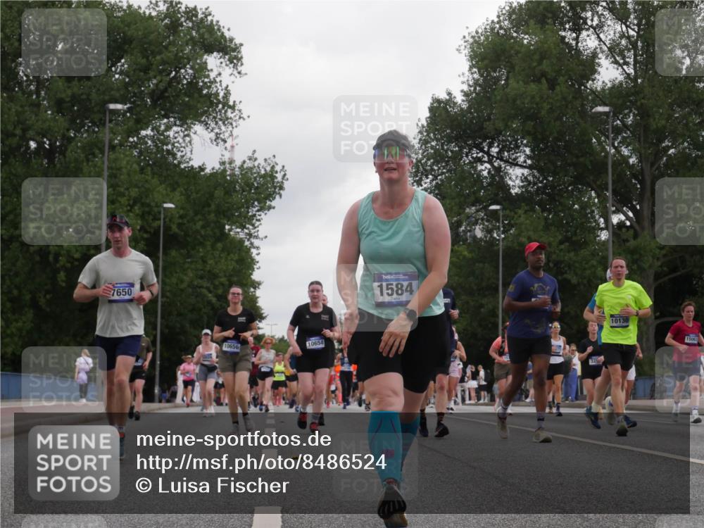29.06.2025 - hella hamburg halbmarathon Luisa Fischer http://msf.ph/oto/8486524 29.06.2025 10:52:42 Kennedybrücke 7650, 10656, 10654, 1584, 325, 10130, 15063, 1167, 1584, 2668, 3253, 4769, 5118, 7203, 7650, 7947, 7948, 8065, 10130, 10654 meine-sportfotos.de