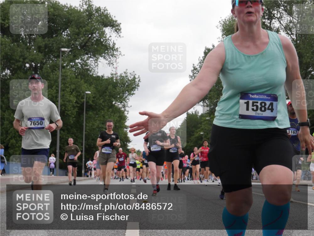 29.06.2025 - hella hamburg halbmarathon Luisa Fischer http://msf.ph/oto/8486572 29.06.2025 10:52:43 Kennedybrücke 7650, 10656, 10654, 17964, 1584, 1167, 1167, 1584, 3253, 4769, 5118, 7203, 7650, 7947, 7948, 8065, 10130, 10654 meine-sportfotos.de