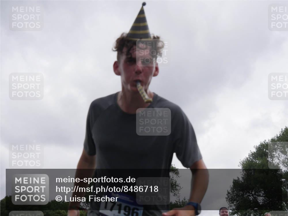 29.06.2025 - hella hamburg halbmarathon Luisa Fischer http://msf.ph/oto/8486718 29.06.2025 10:52:46 Kennedybrücke 17196, 1167, 1584, 2437, 2438, 2716, 3253, 4769, 5118, 5479, 5480, 7203, 7650, 7948, 8065, 10130, 10654 meine-sportfotos.de