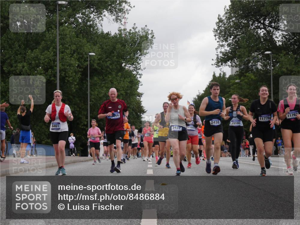 29.06.2025 - hella hamburg halbmarathon Luisa Fischer http://msf.ph/oto/8486884 29.06.2025 10:52:50 Kennedybrücke 66, 8461, 96, 11762, 11776, 2438, 15100, 2437, 11601, 1541, 1167, 2437, 2438, 2716, 3253, 5118, 5479, 5480, 7679, 10654, 10782 meine-sportfotos.de