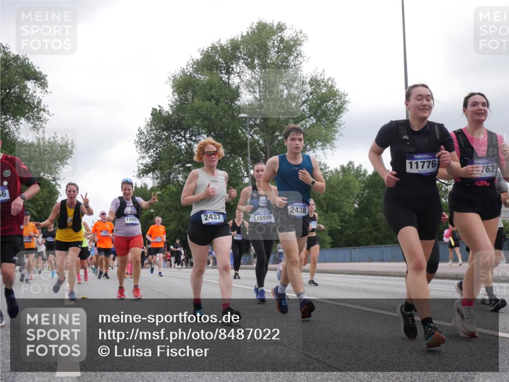 29.06.2025 - hella hamburg halbmarathon Luisa Fischer http://msf.ph/oto/8487022 29.06.2025 10:52:54 Kennedybrücke 56, 96, 10782, 11601, 2437, 7679, 15100, 2438, 123, 11776, 62, 2437, 2438, 2716, 2997, 5479, 5480, 7679, 10782 meine-sportfotos.de