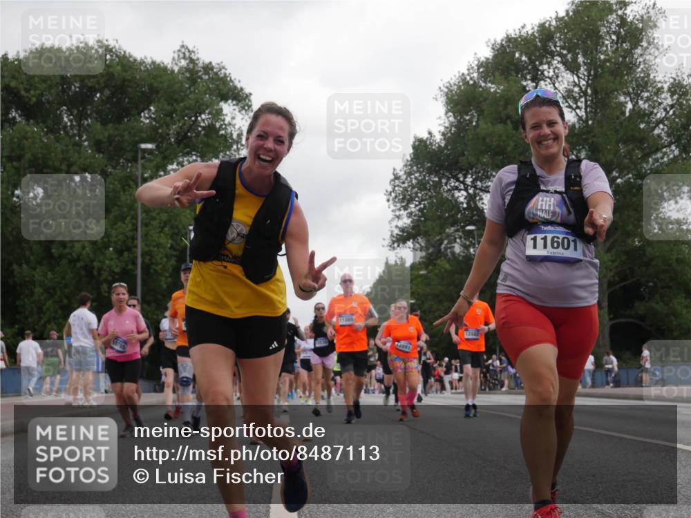 29.06.2025 - hella hamburg halbmarathon Luisa Fischer http://msf.ph/oto/8487113 29.06.2025 10:52:56 Kennedybrücke 10785, 11865, 12881, 12882, 11601, 1805, 2437, 2438, 2716, 2997, 5479, 5480, 7679, 9162, 10782 meine-sportfotos.de