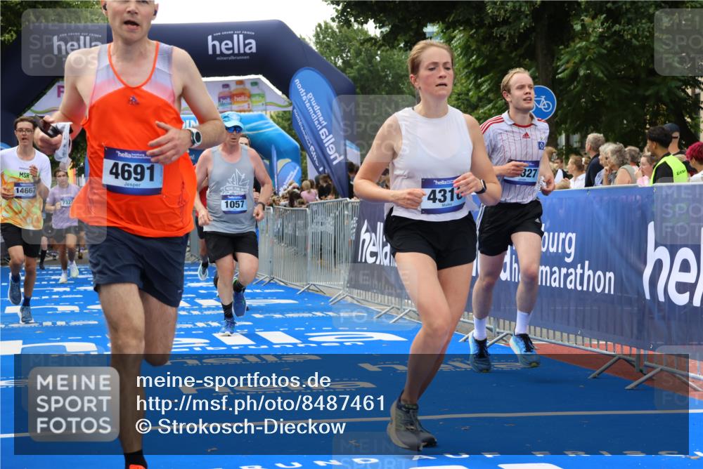 29.06.2025 - hella hamburg halbmarathon Strokosch-Dieckow http://msf.ph/oto/8487461 29.06.2025 10:44:26 Ziel 1057, 1468, 1902, 3305, 4310, 4691, 7191, 7322, 7710, 8928, 12327, 12554, 14464, 14667, 15862, 16803, 17097, 17729, 18765, 18806 meine-sportfotos.de
